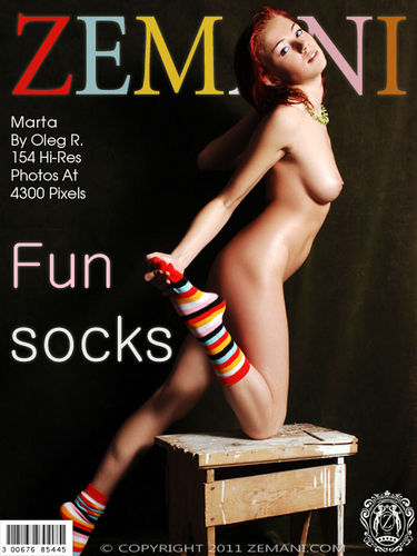Zemani – 2011-02-06 – Marta – Fun sock – by Oleg R. (154) 2848×4288