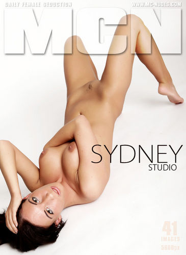 MC-Nudes – 2011-05-26 – Sydney – Studio (41) 3744×5616