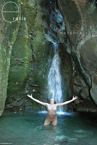 TLE – 2011-08-30 – Denisse – Waterfall (75) 2000×3000