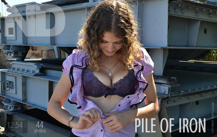 NuDolls – 2012-11-23 – Lena – Pile of iron (44) PICS & VIDEO